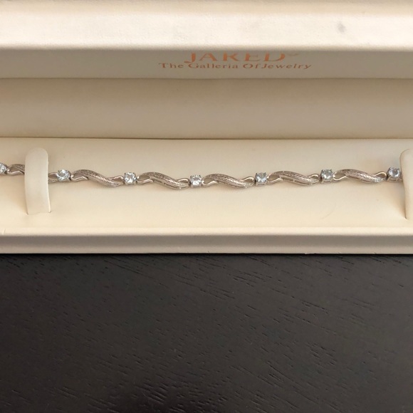 Sterling silver and aquamarine tennis bracelet - Picture 6 of 6
